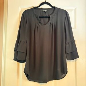 Roz & Ali Black Ruffled 3/4 Sleeve Blouse